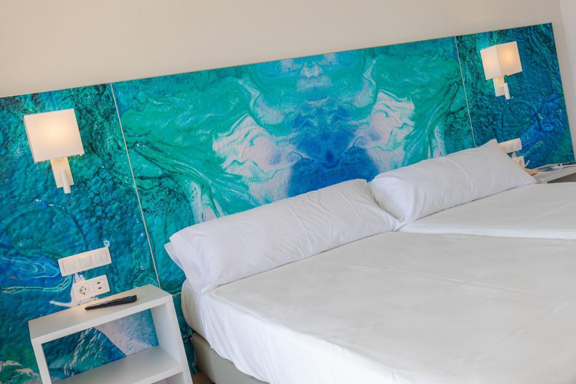 Corner Double Room