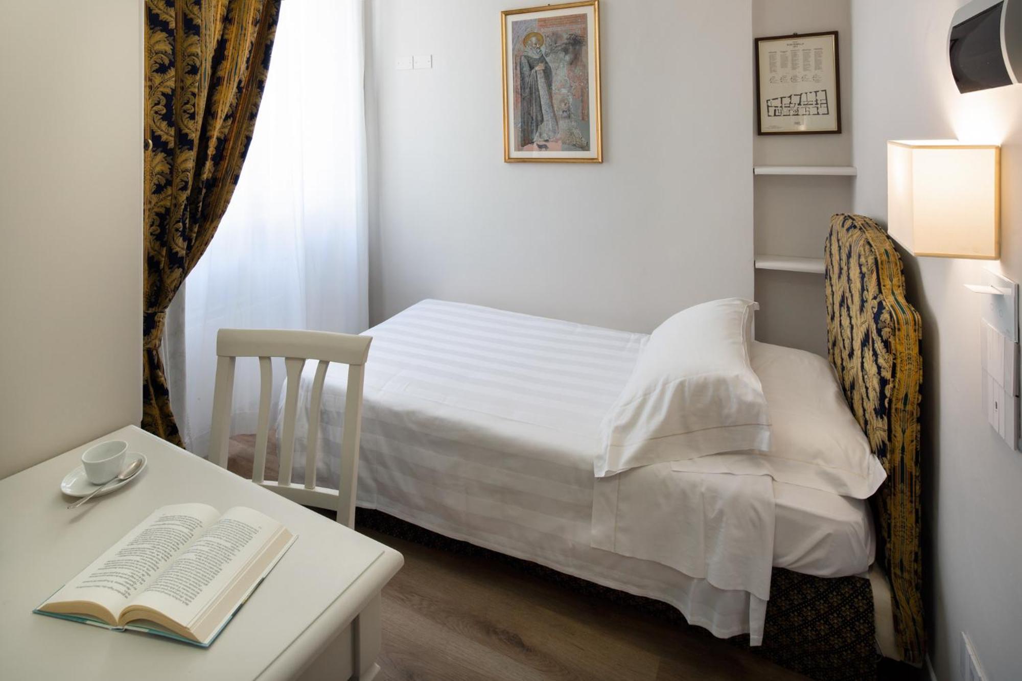 Classic Single Room