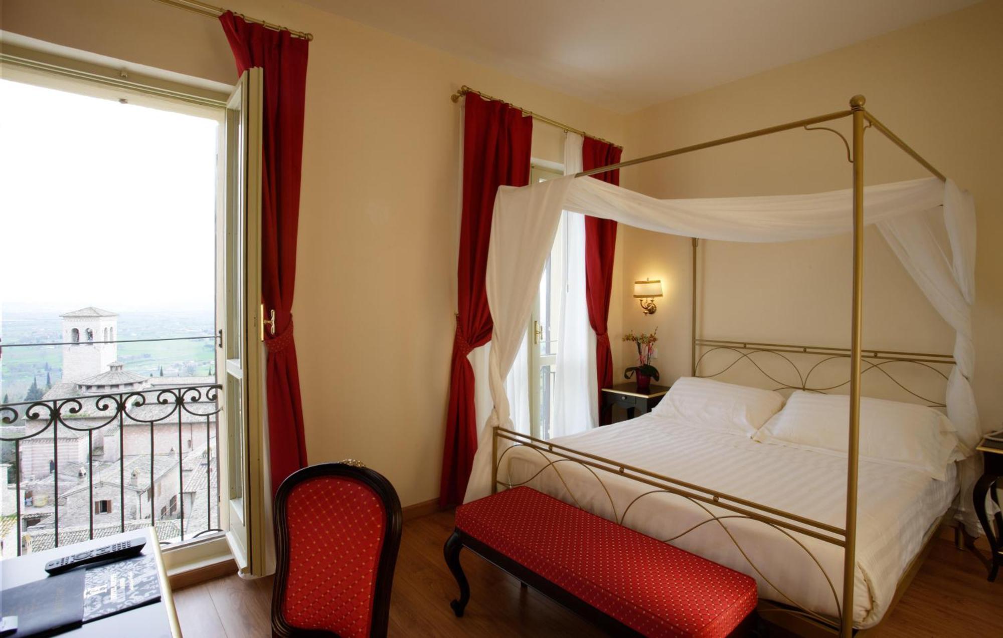 Suite mit Talblick