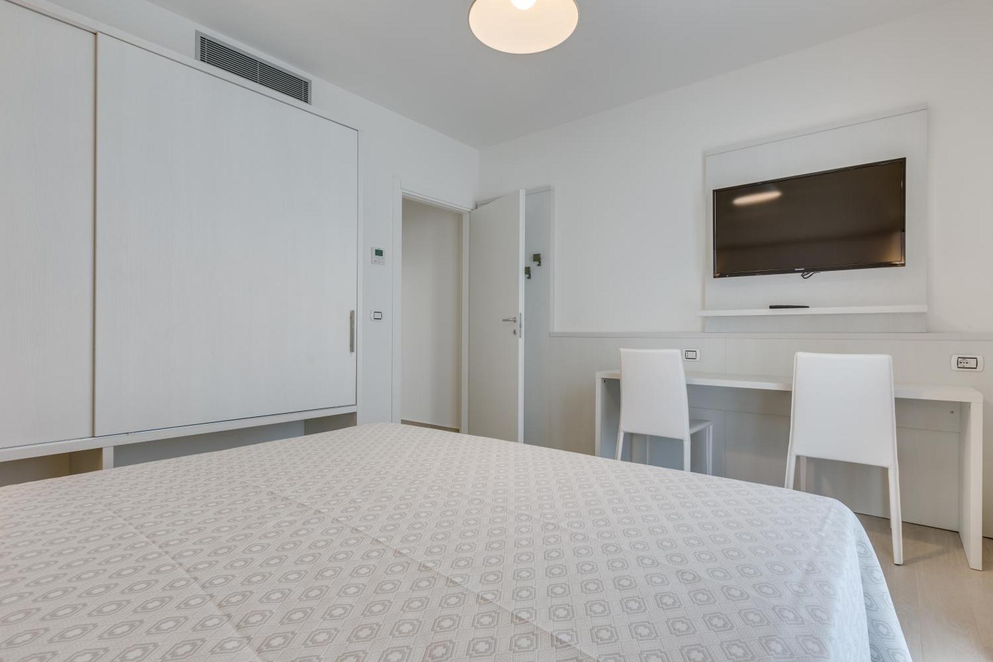 Family Suite,1209685552:JPEG
