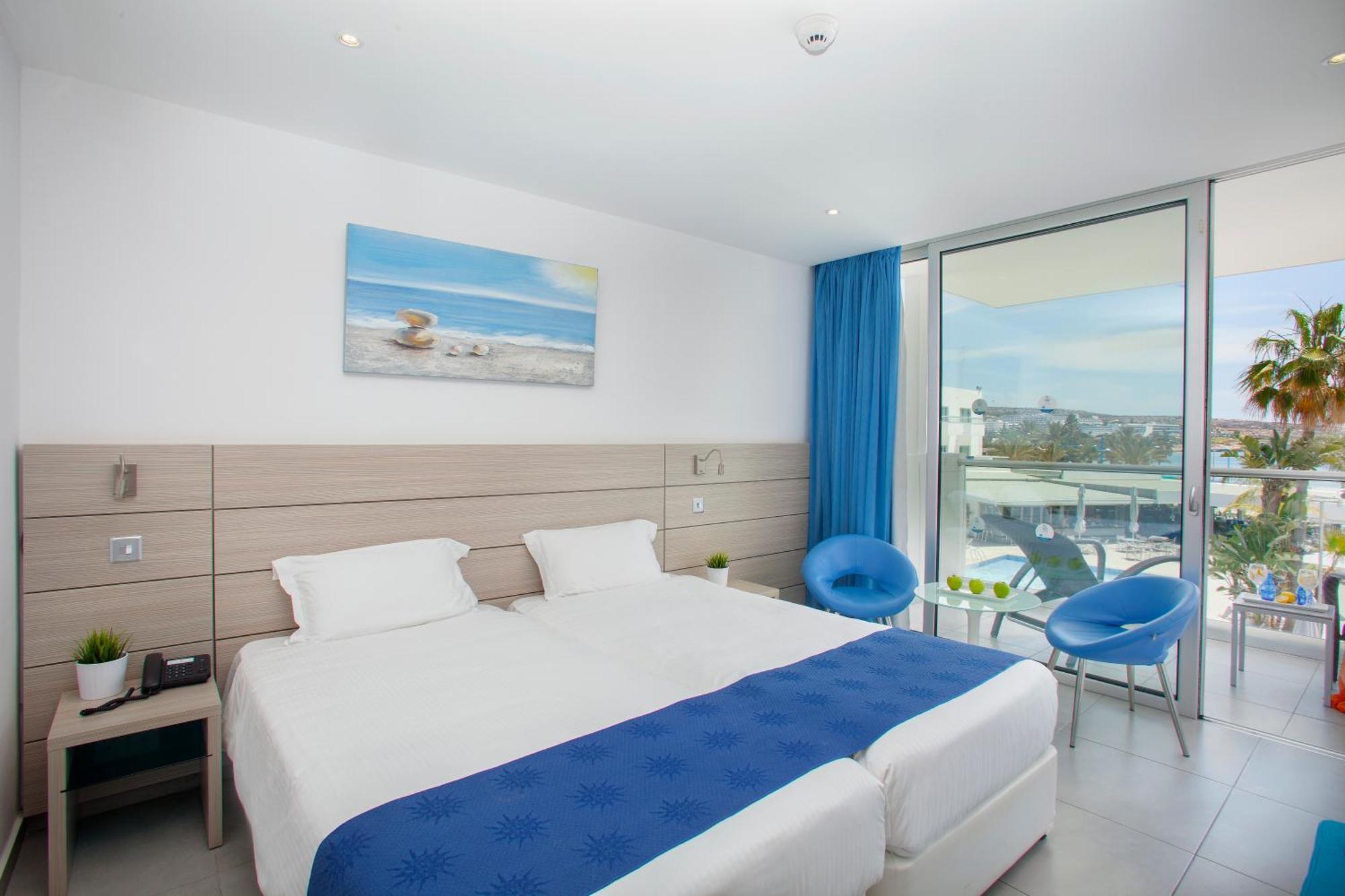 Deluxe Double or Twin Room Sea View