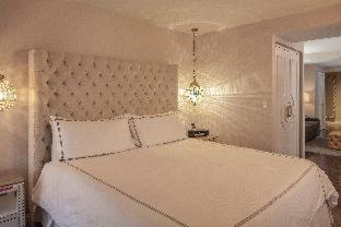 City Lights Suite