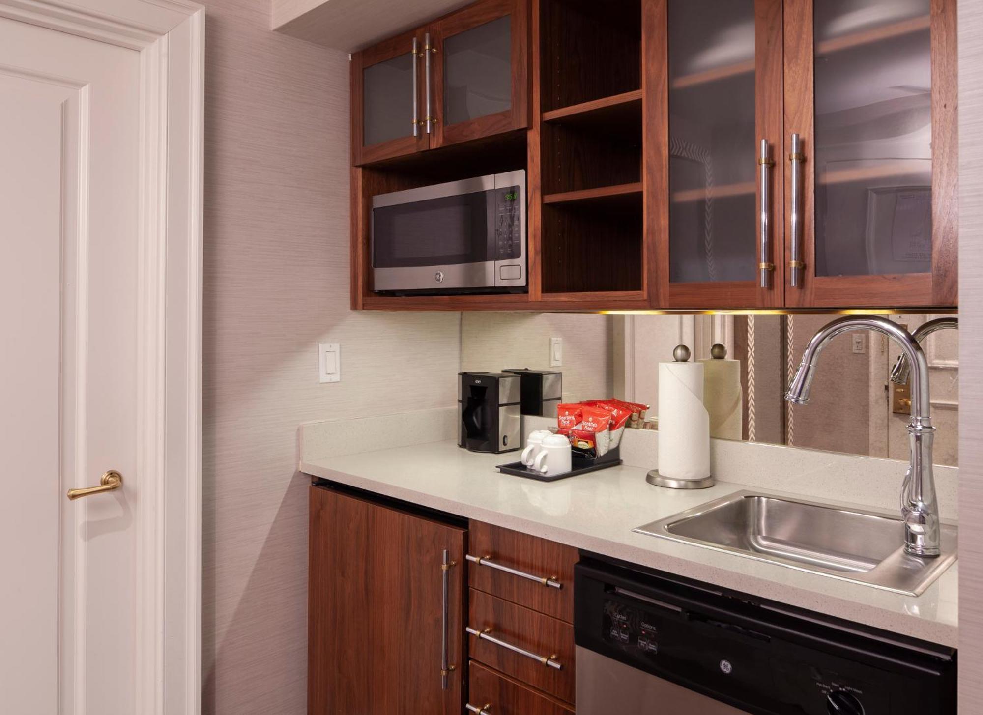 City Lights Suite