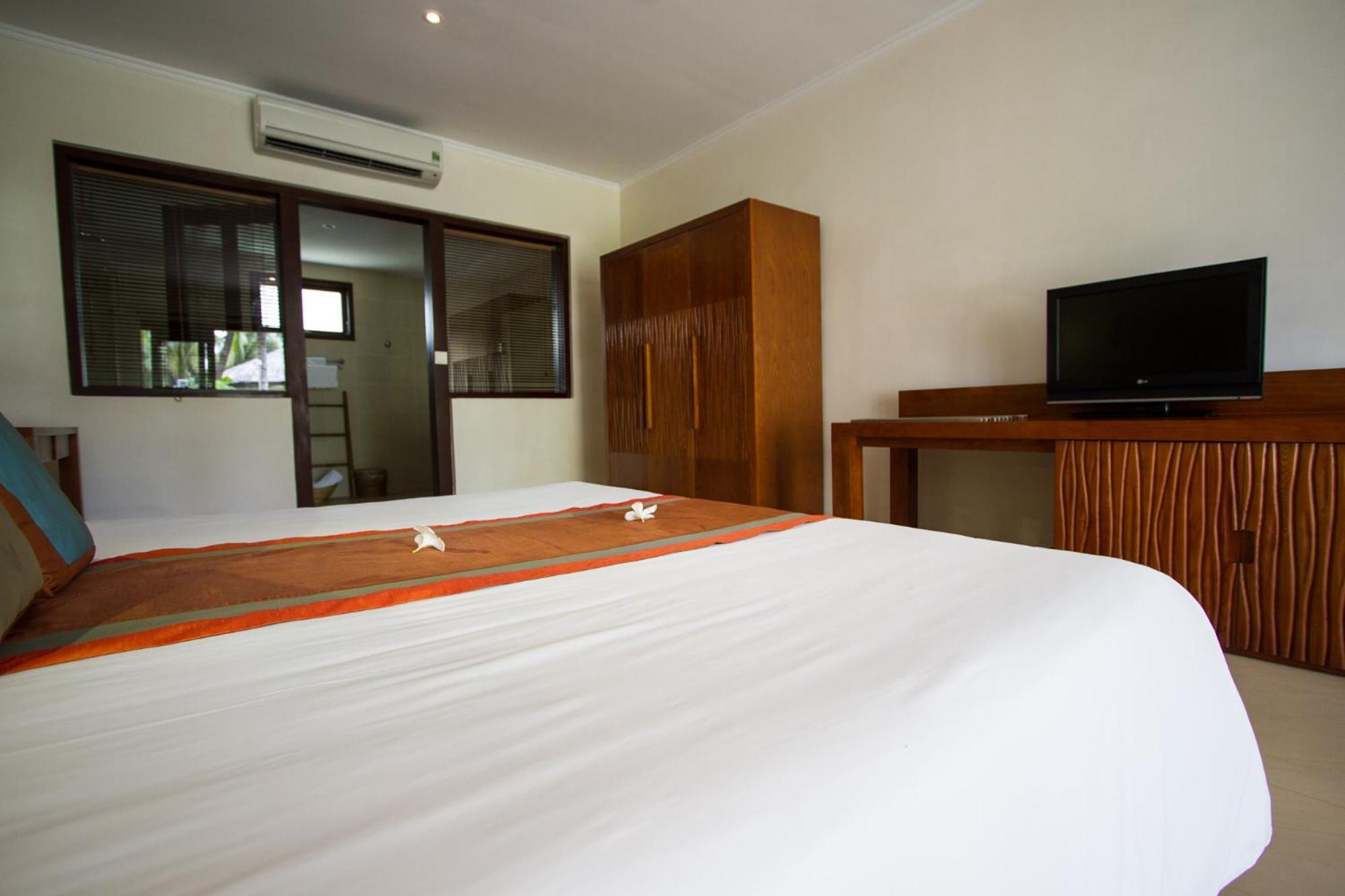 Superior Double or Twin Room Balcony Garden View