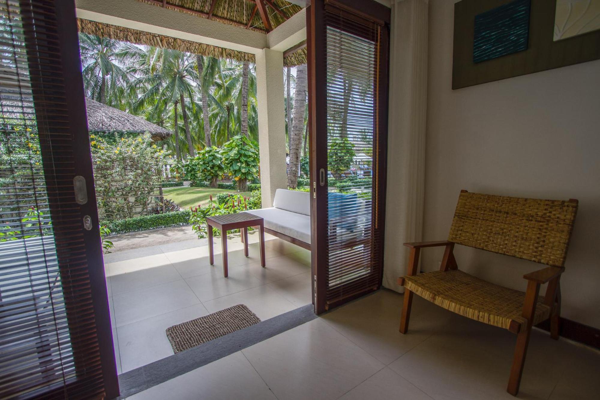 Bungalow Terrace Garden View