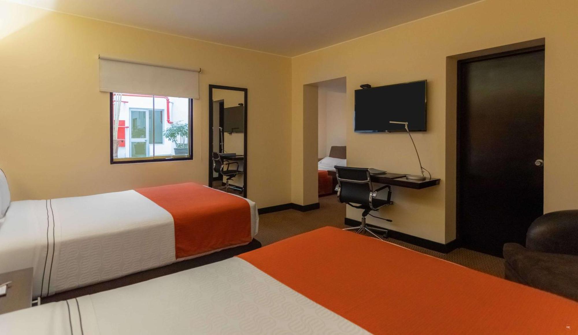 Standard Twin Room with Two Double Bed