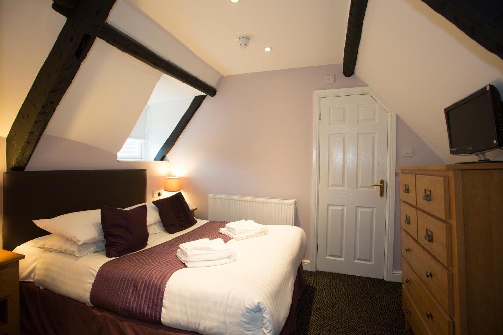 Budget Double Room,1215408310:JPEG