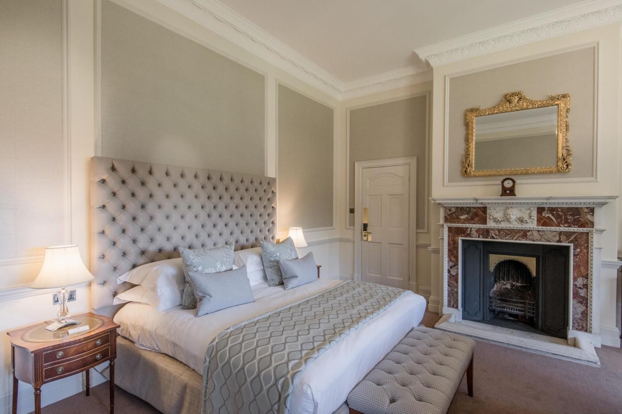 Mansion Suite,1215608188:JPEG