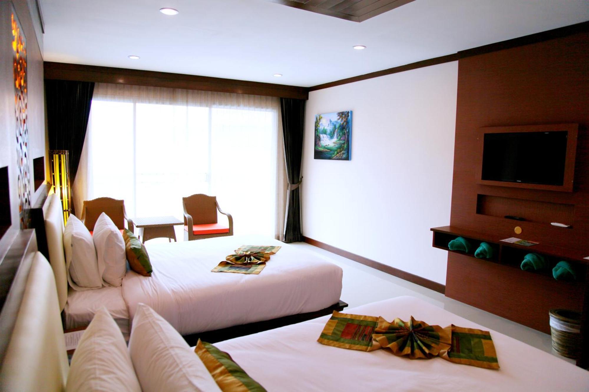 Family Suite Pool Access