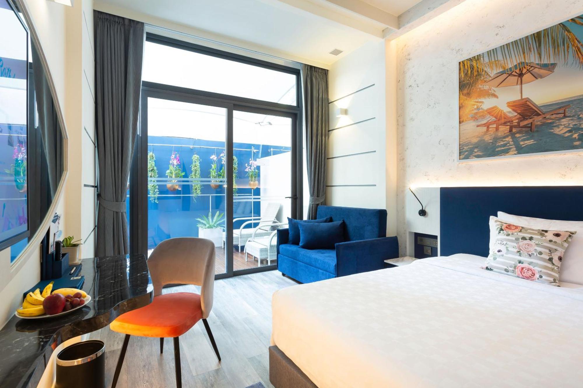 Deluxe Jacuzzi Room