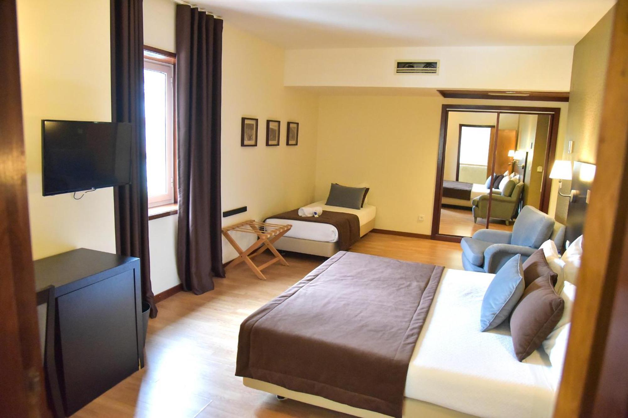 Superior Double or Twin Room Extra Bed,1669817035:JPEG