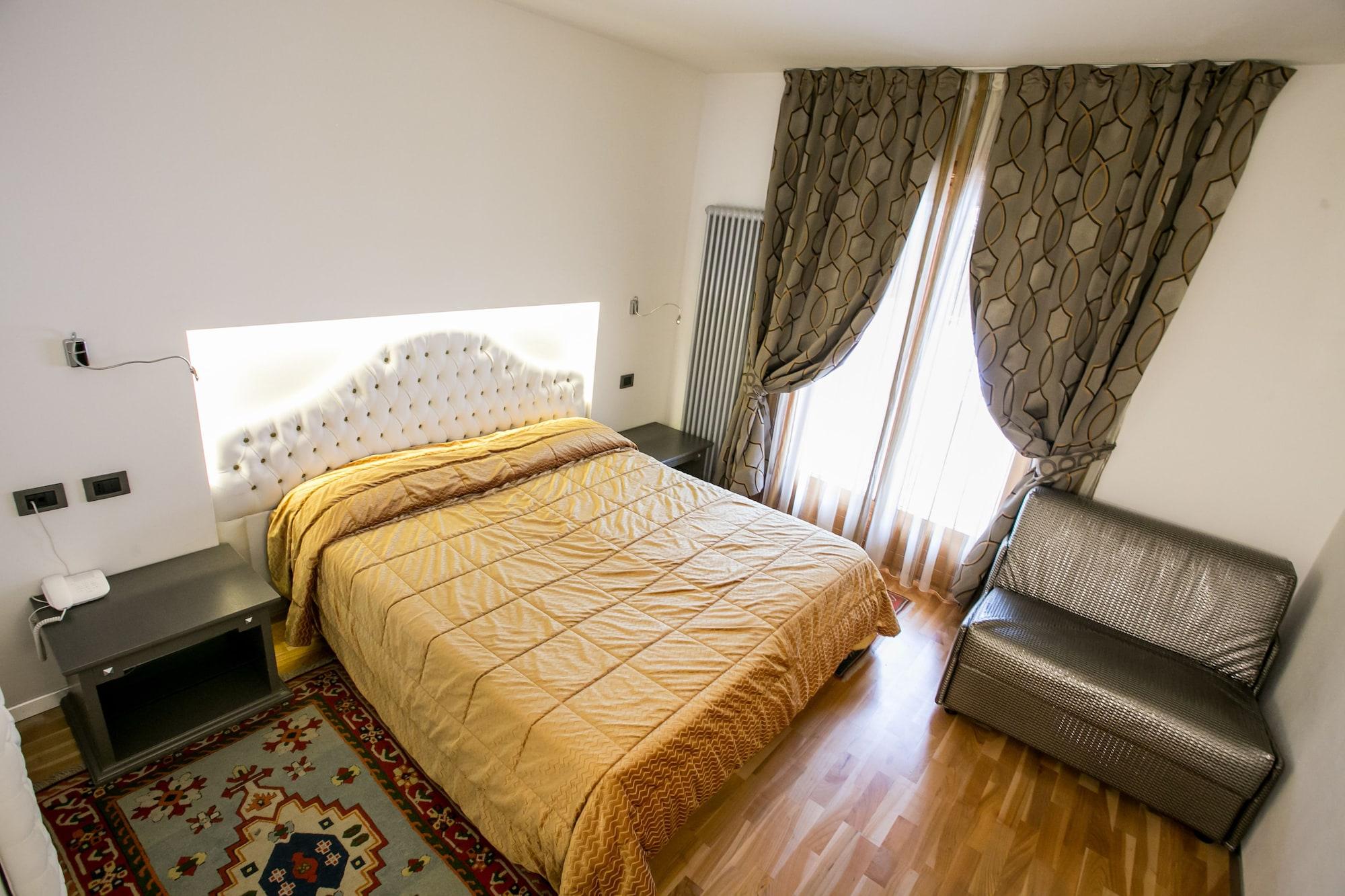 Standard Triple Room,669676914:JPEG