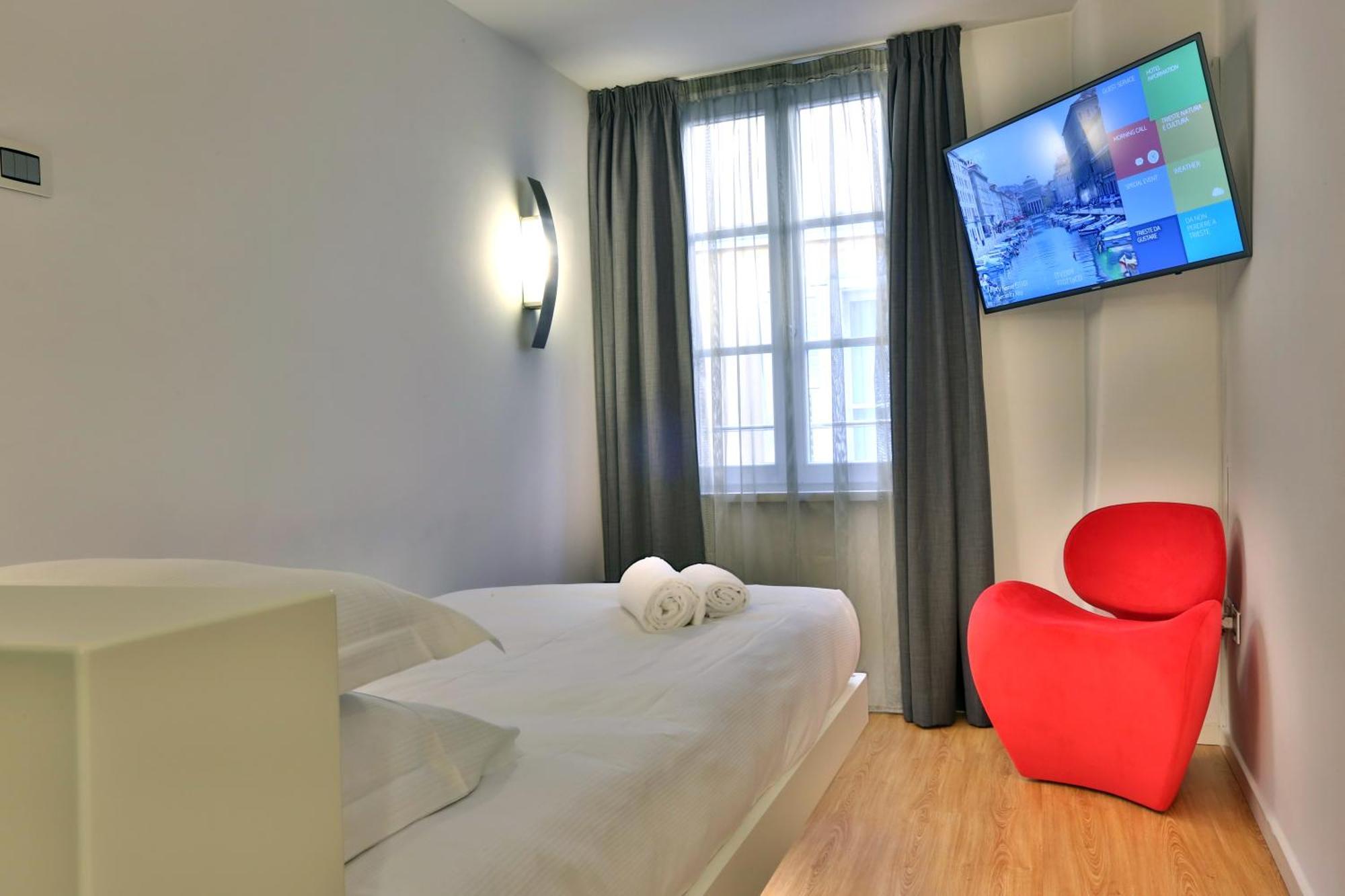 Single Room,1216840018:JPEG