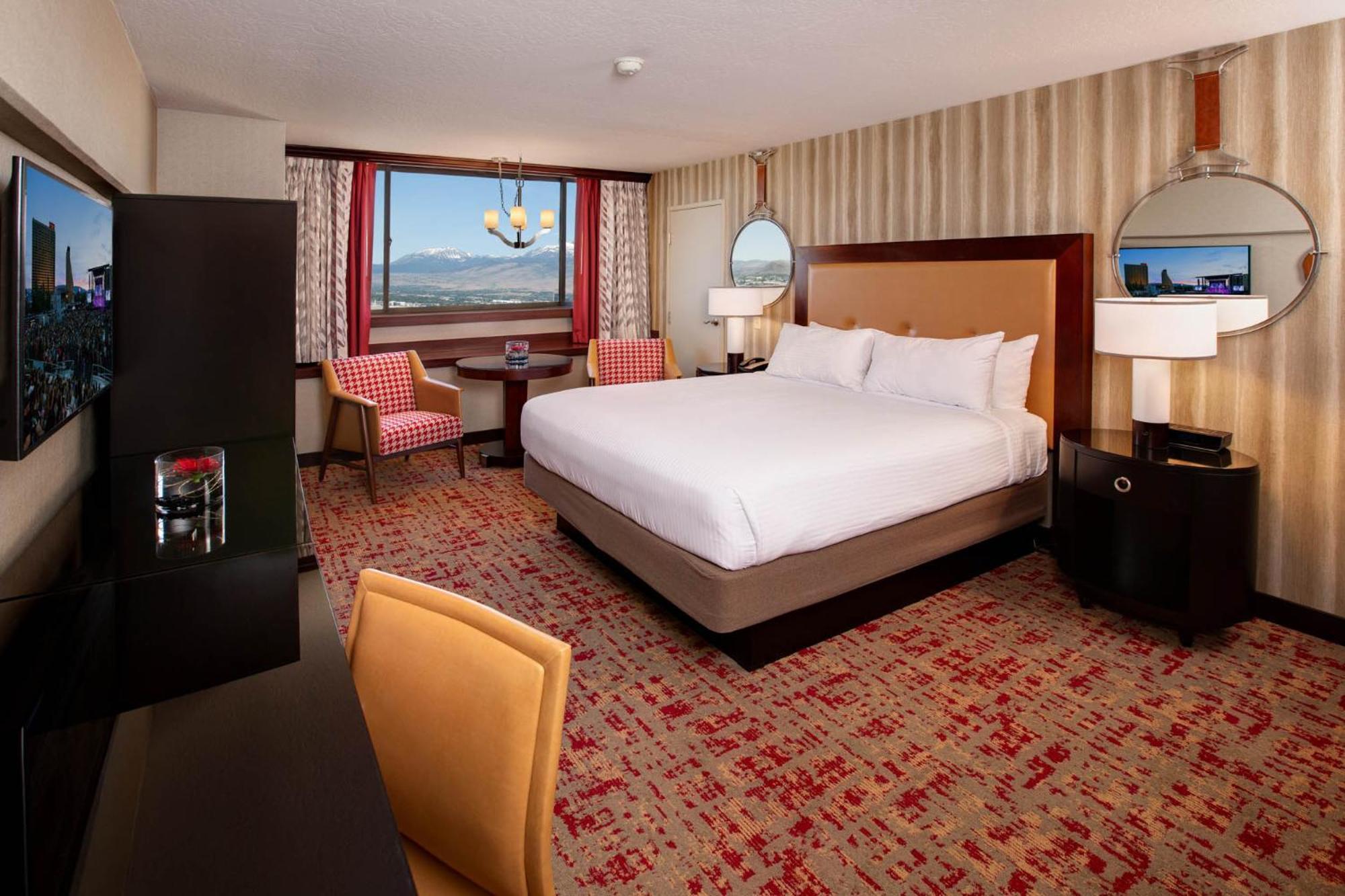 Casino Tower Gerenoveerde Kamer met Kingsize Bed