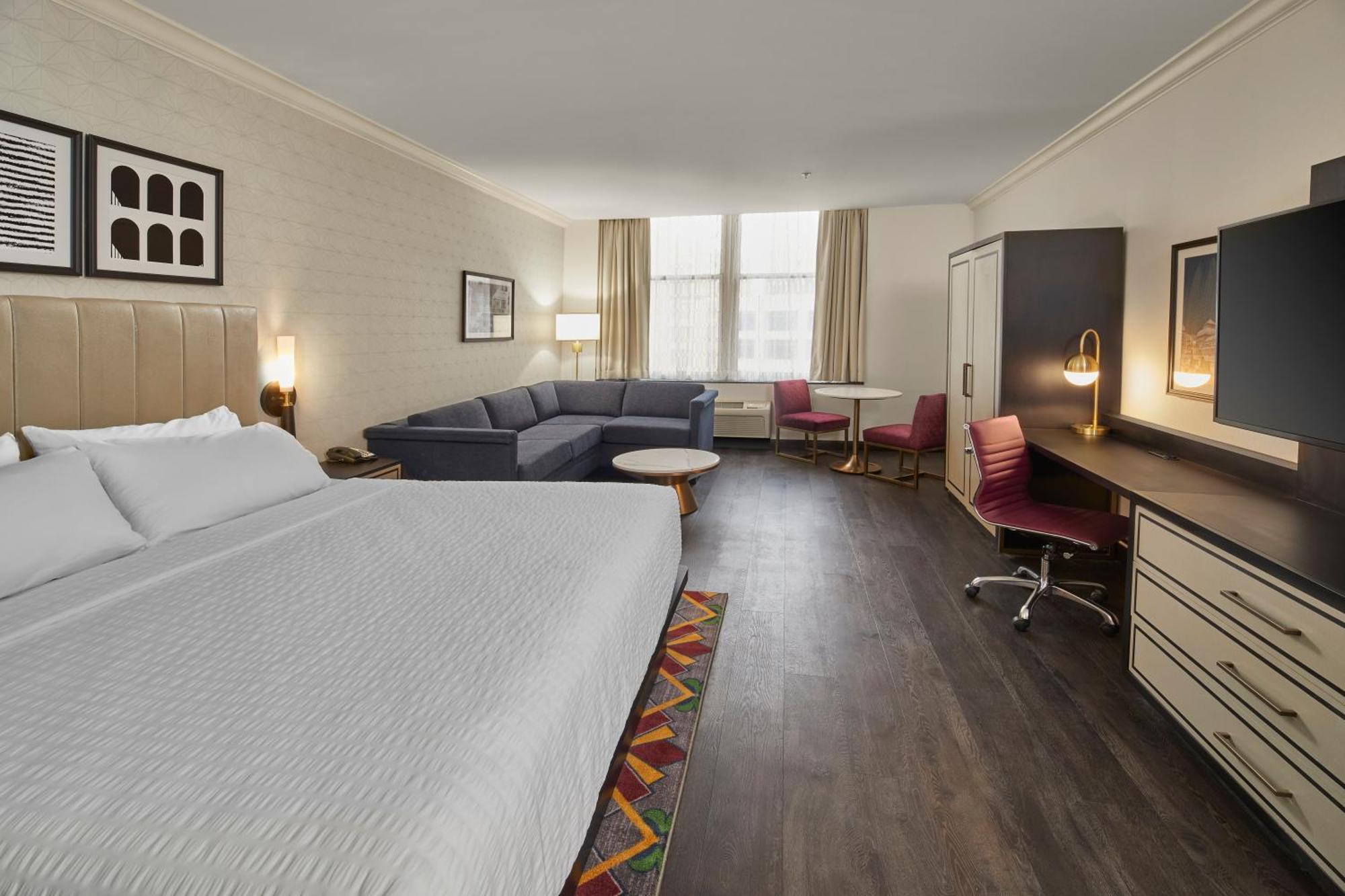 Premium King Room