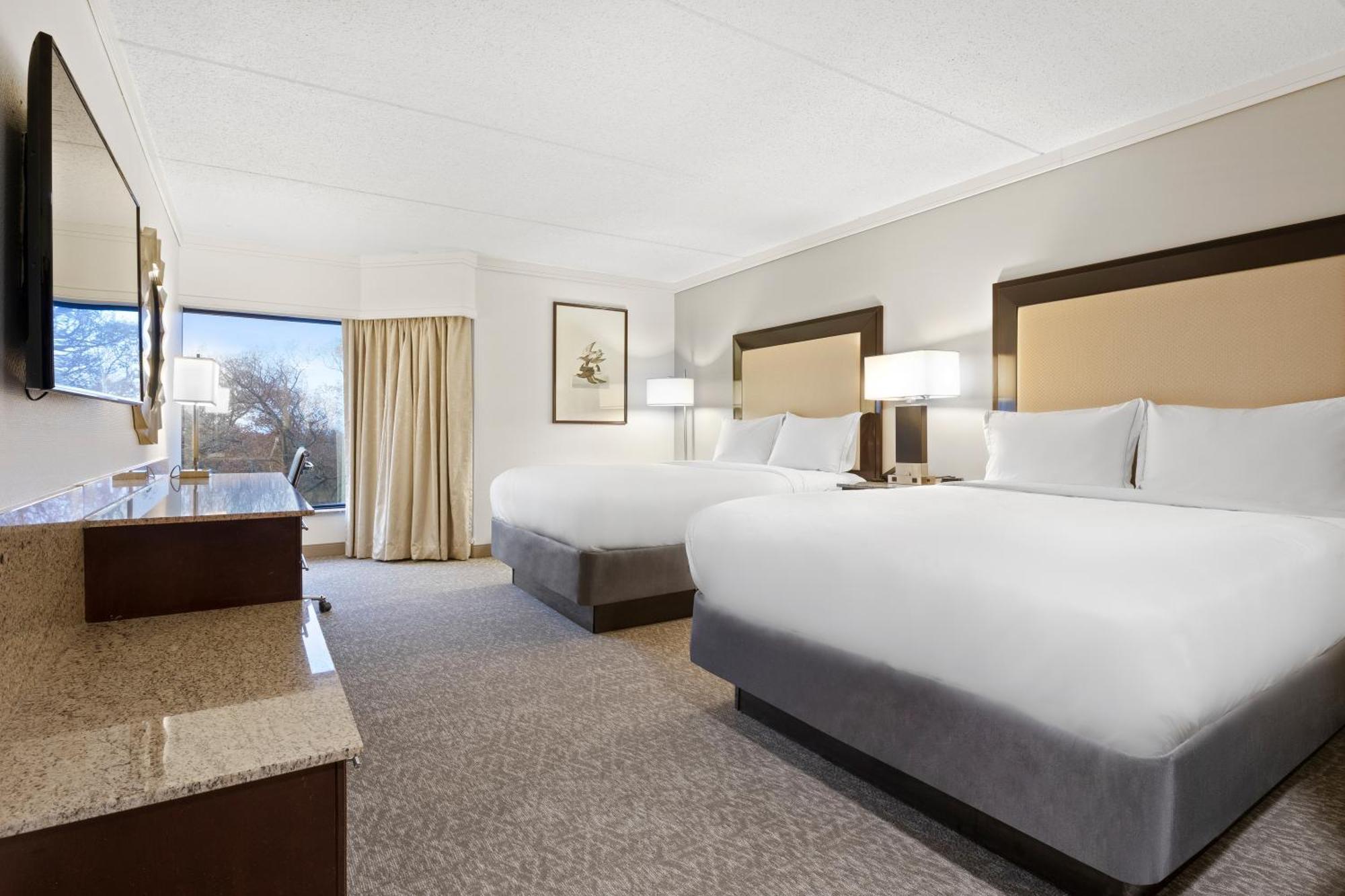 Quadruple Room with Mountain View