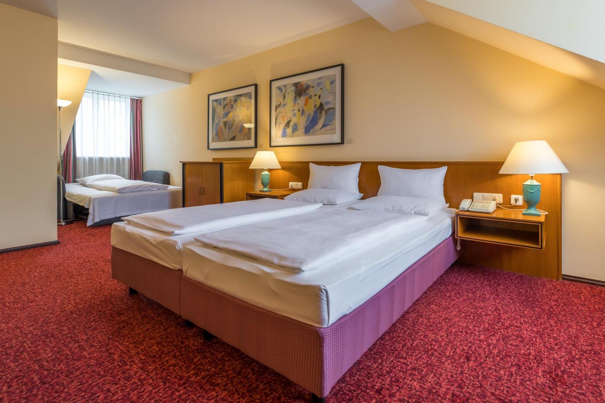 Dreibettzimmer