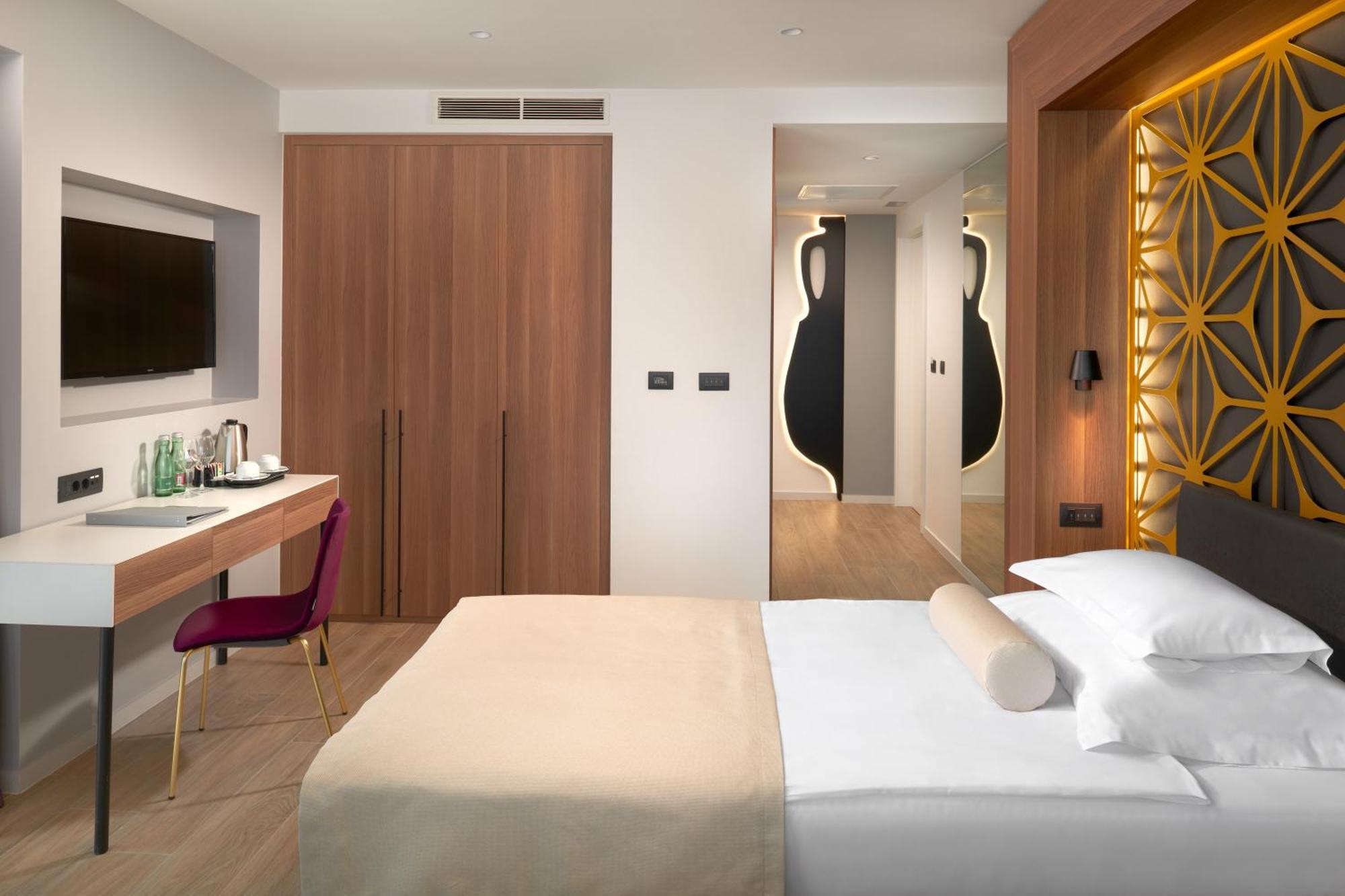 Deluxe Doppel-/Zweibettzimmer mit Meerblick
