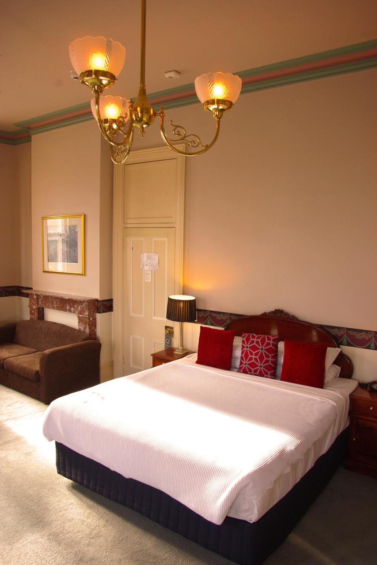 Executive Queen Room