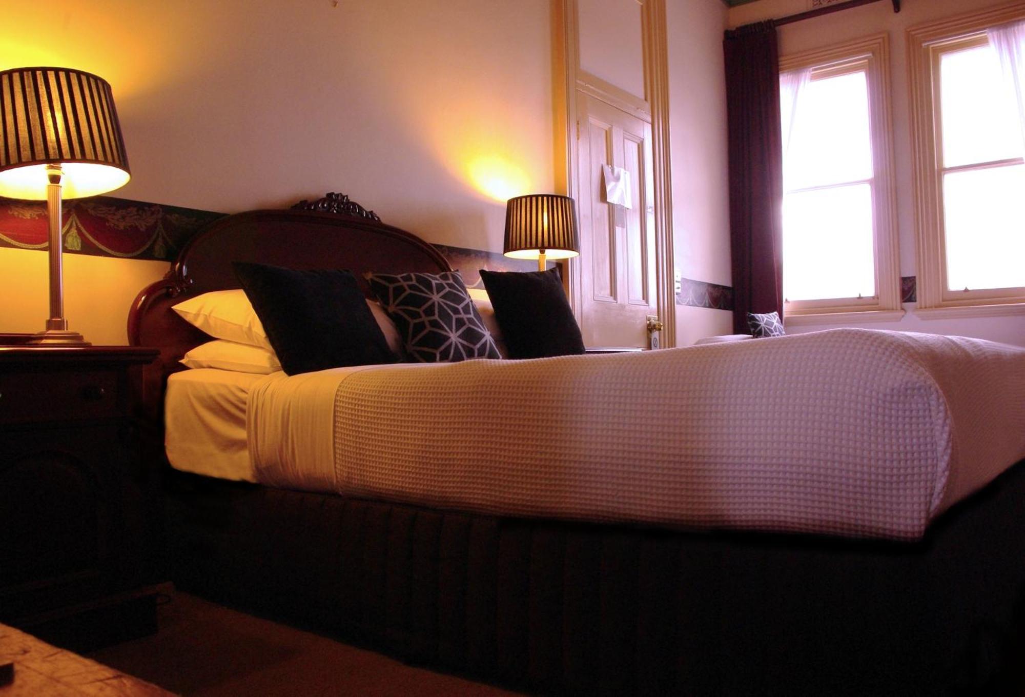 Executive Queen Room