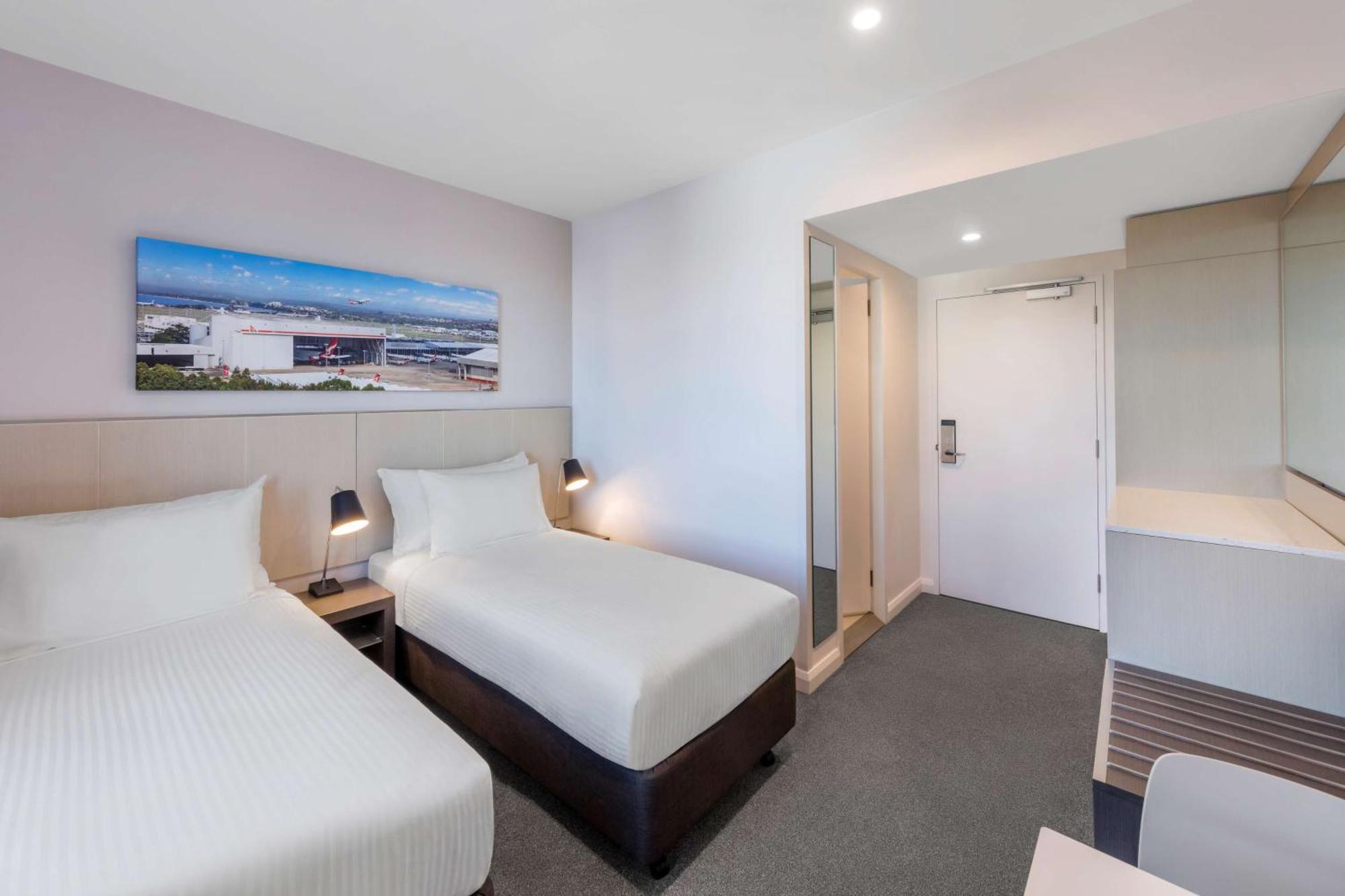Guest Room hotel to airport shuttle