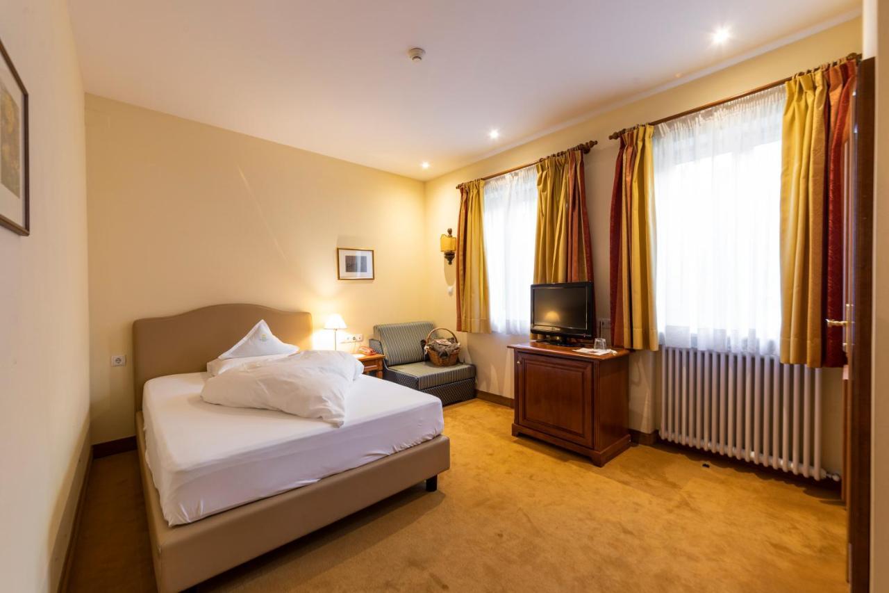 Zimmer mit Queensize-Bett