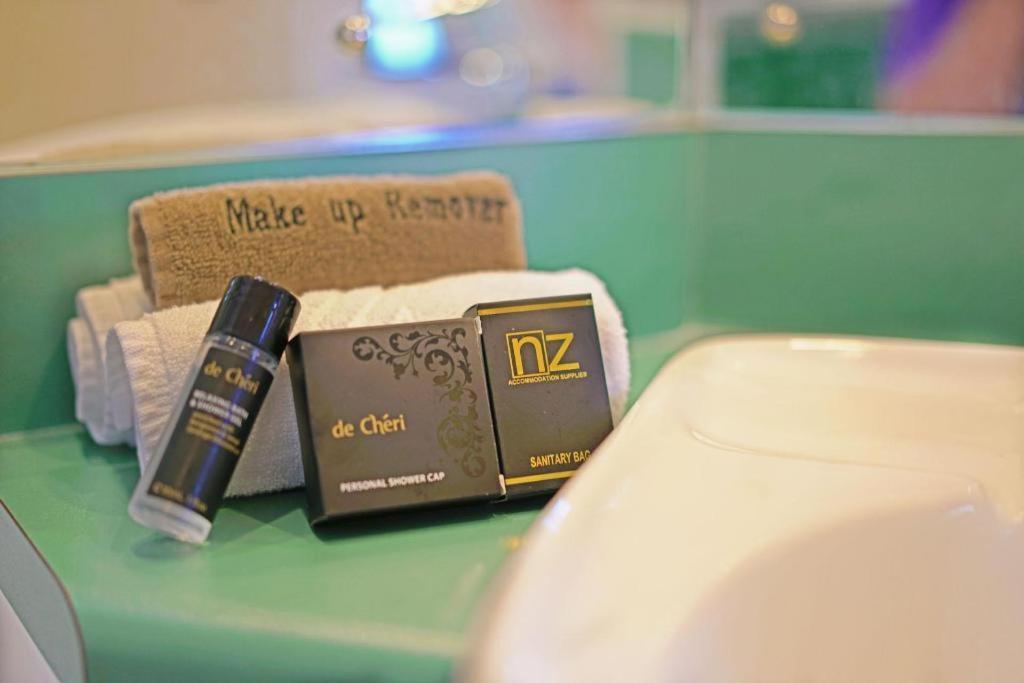 Studio Spa Bath