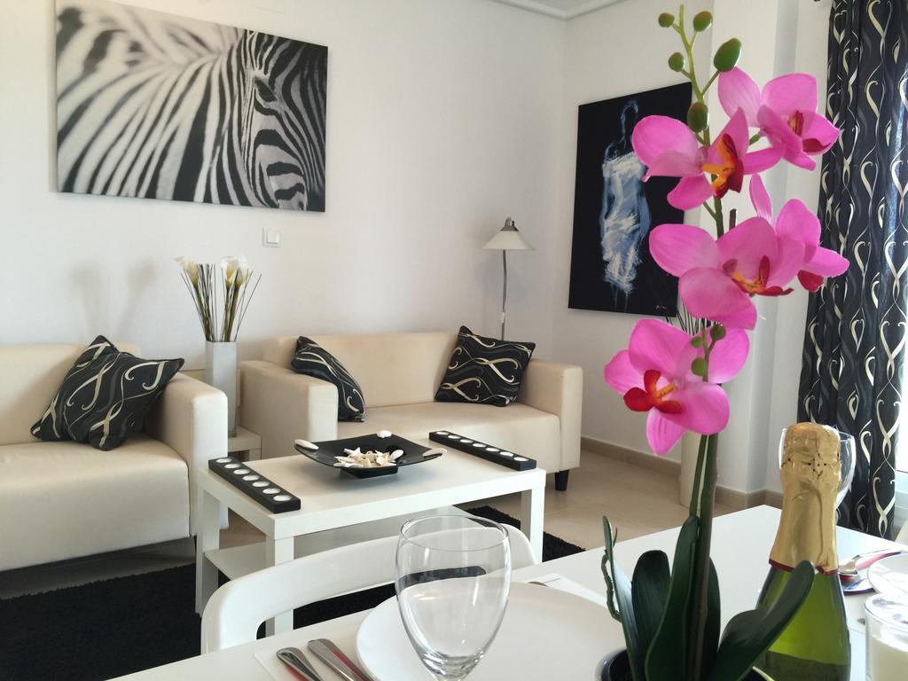 Tweepersoonskamer met 2 Aparte Bedden en Balkon