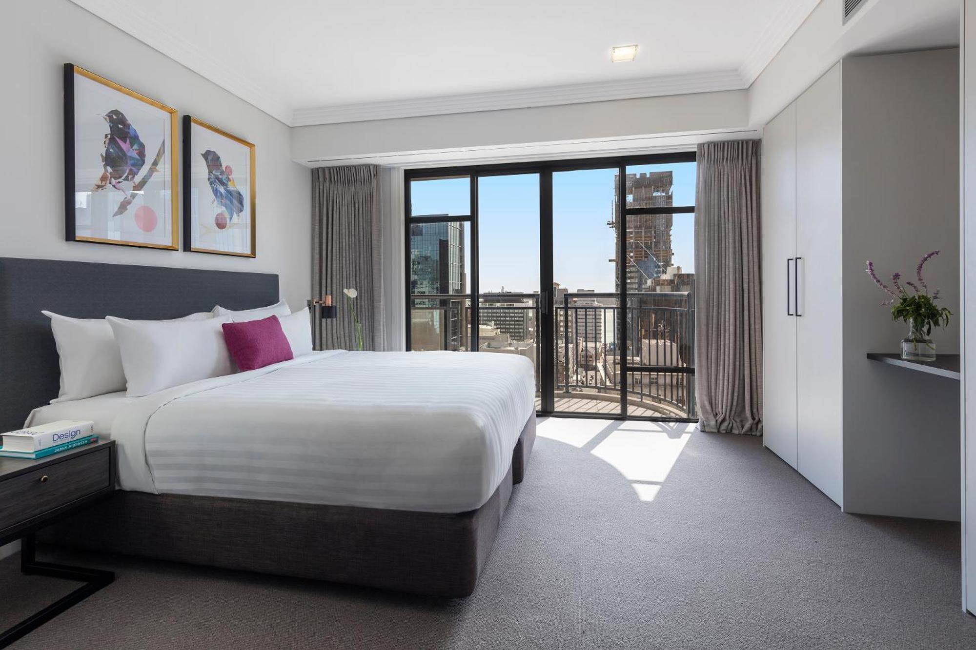 Superior One-Bedroom Suite No Housekeeping