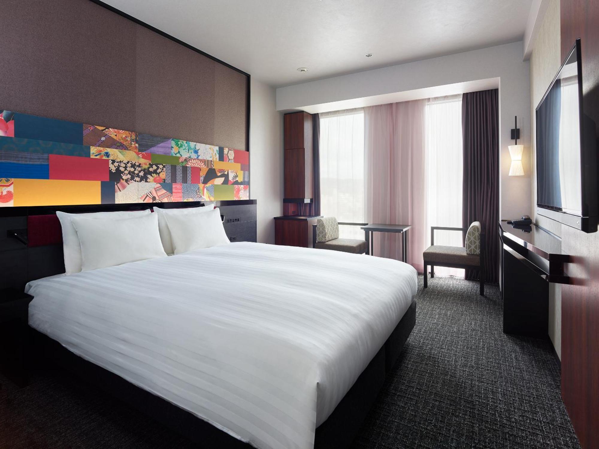 Standard Queen Room