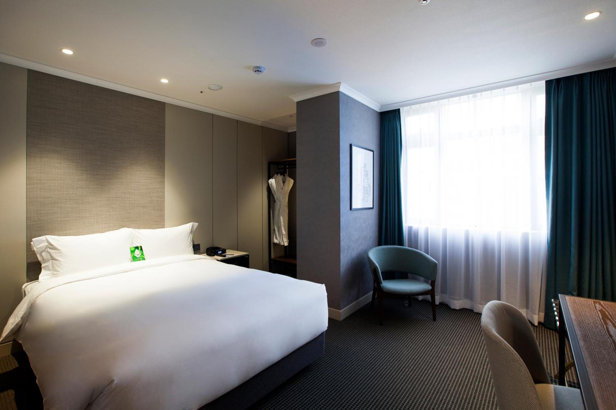 Standard Double Room No