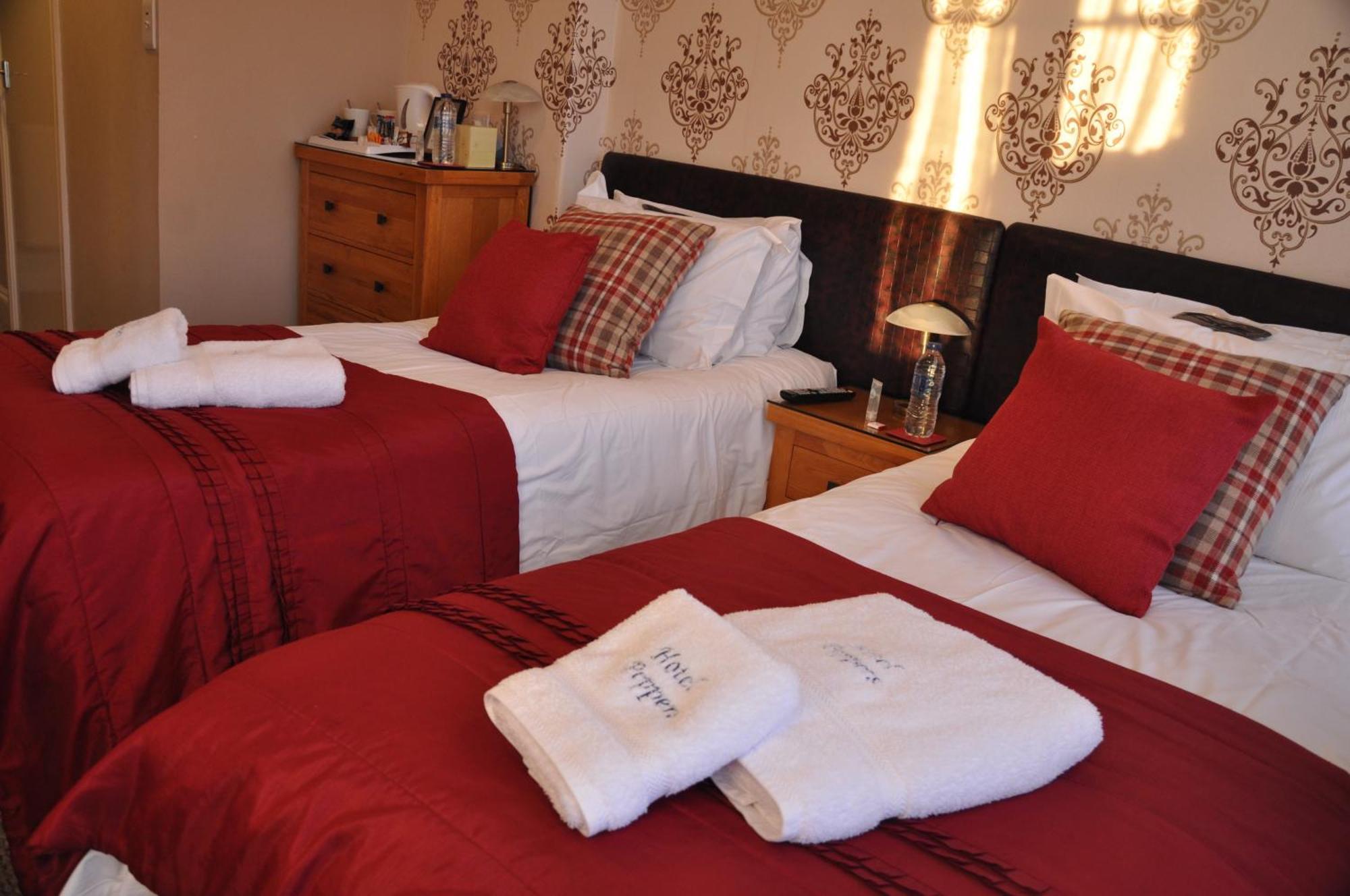 Super king bed or Twin room En-suite Balcony