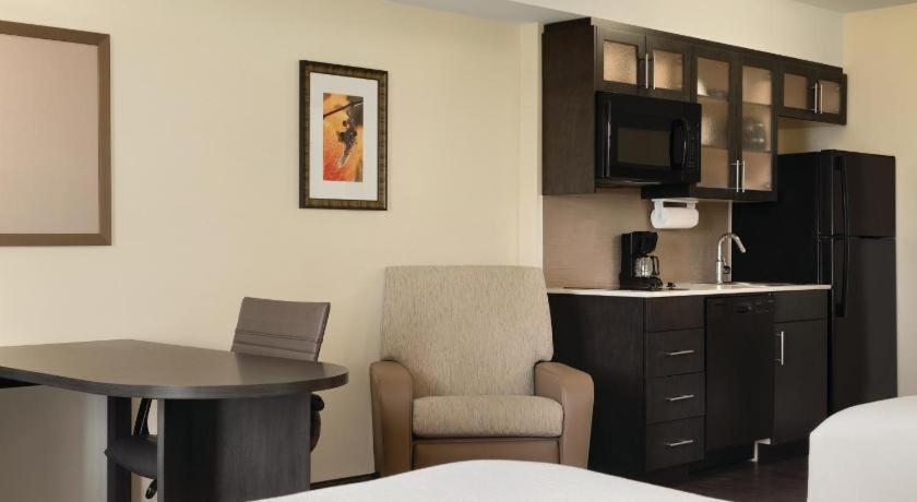 Queen Studio Suite Two Queen Beds Non-Smoking
