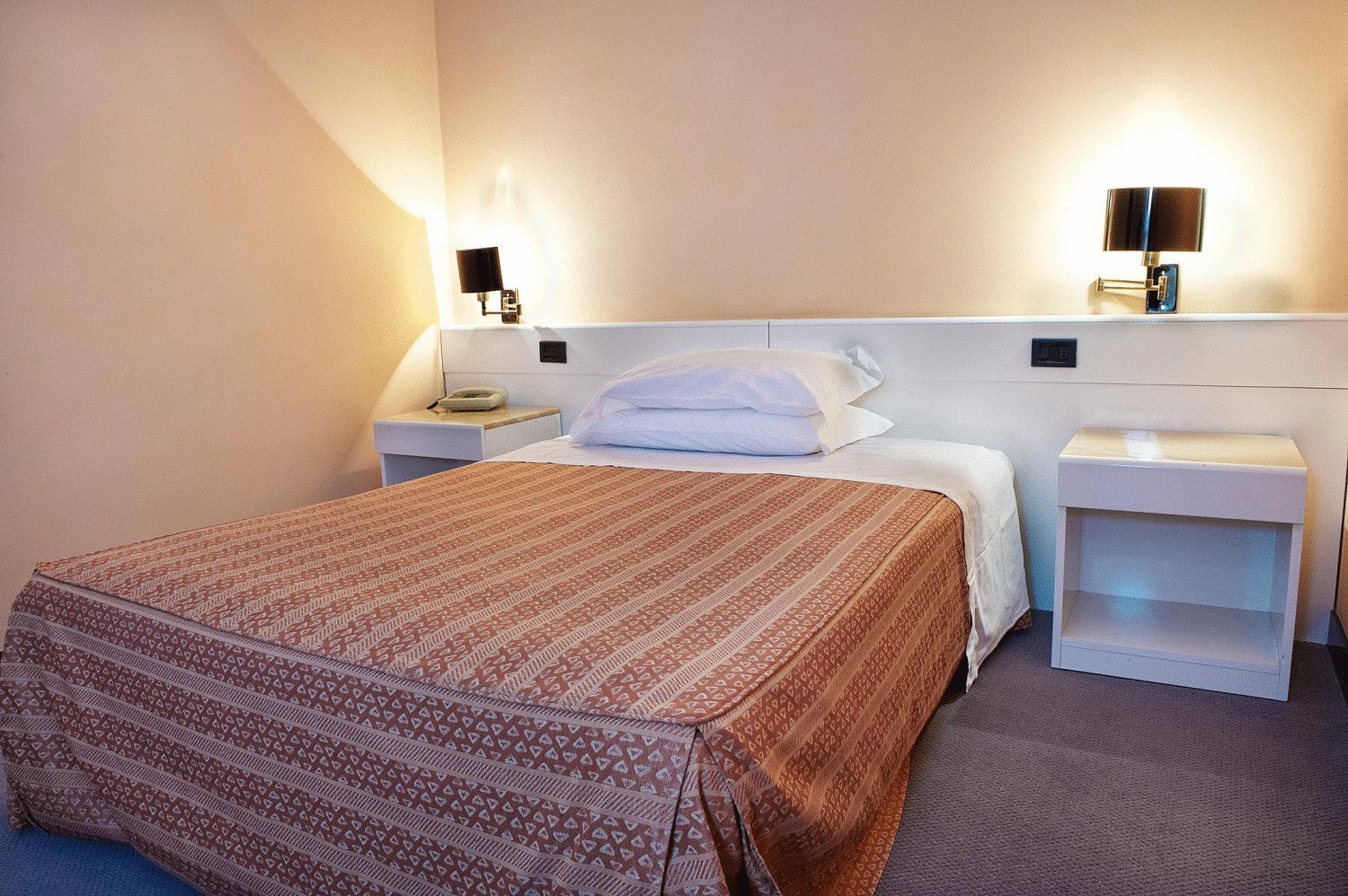 Single Room,1580346531:JPEG