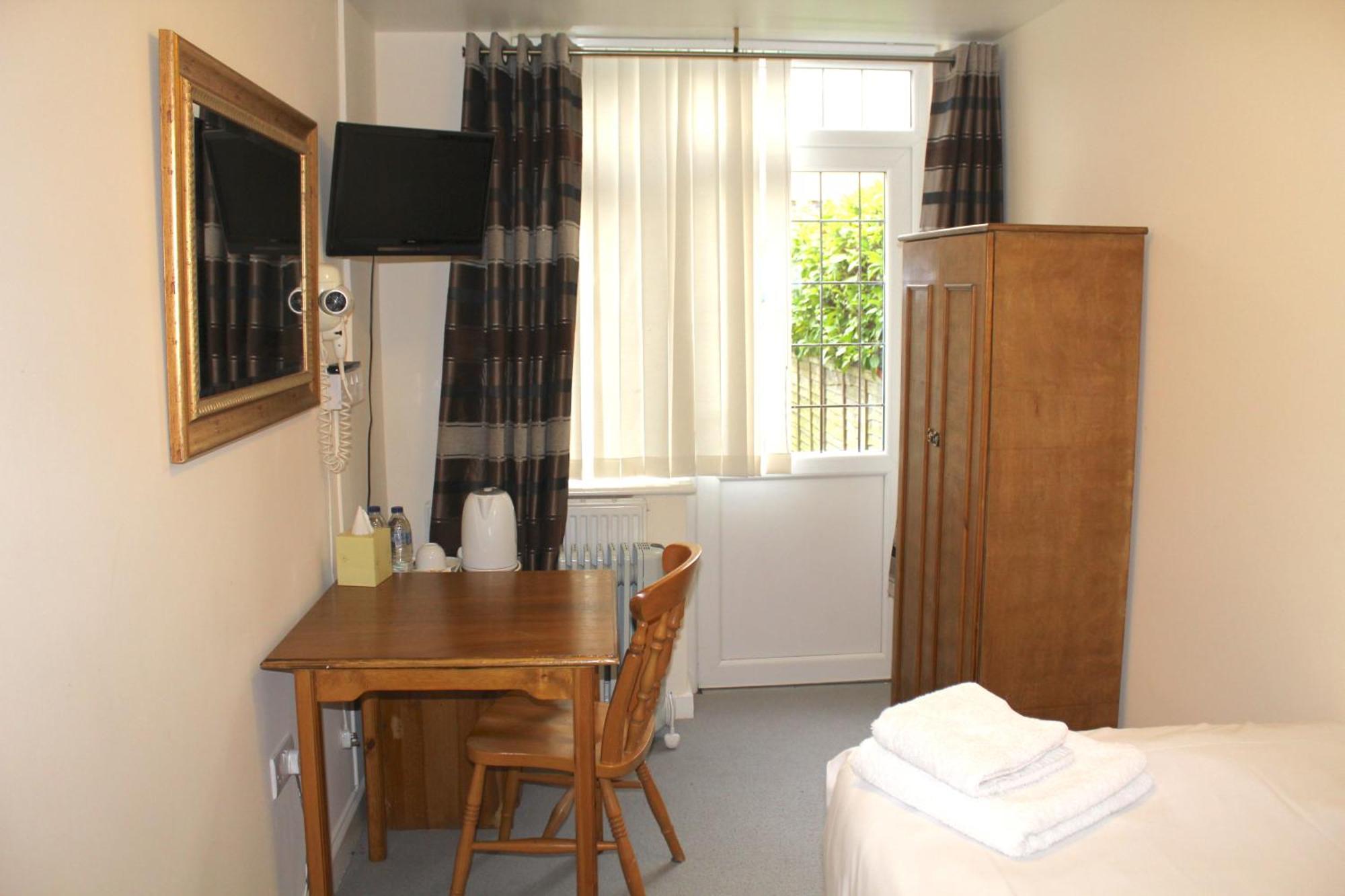 Economy Single Room