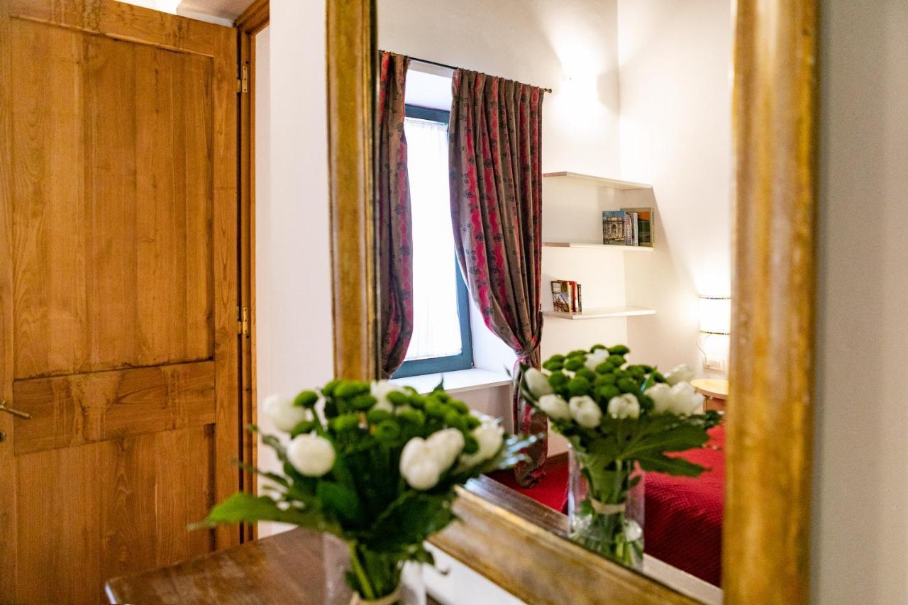 One-Bedroom Apartment Babuino 172