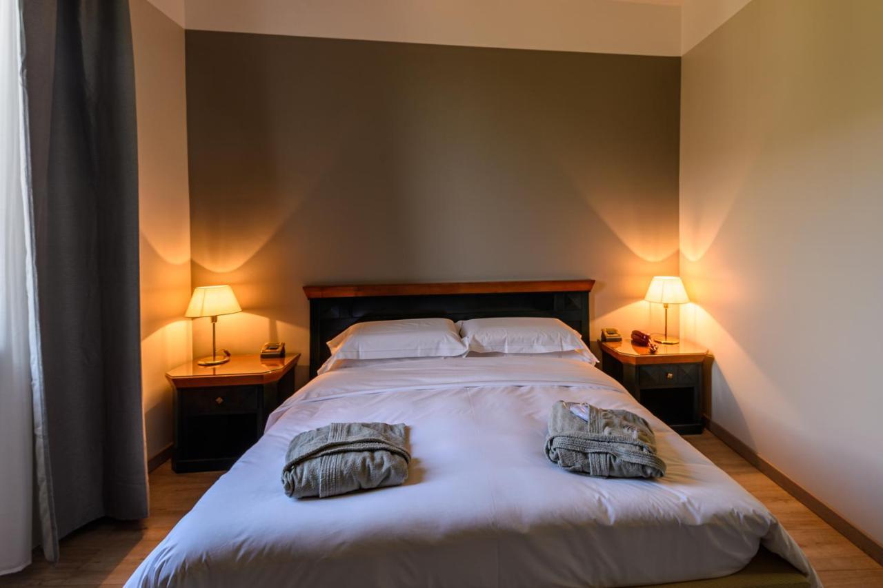 Double or Twin Room Mountain View