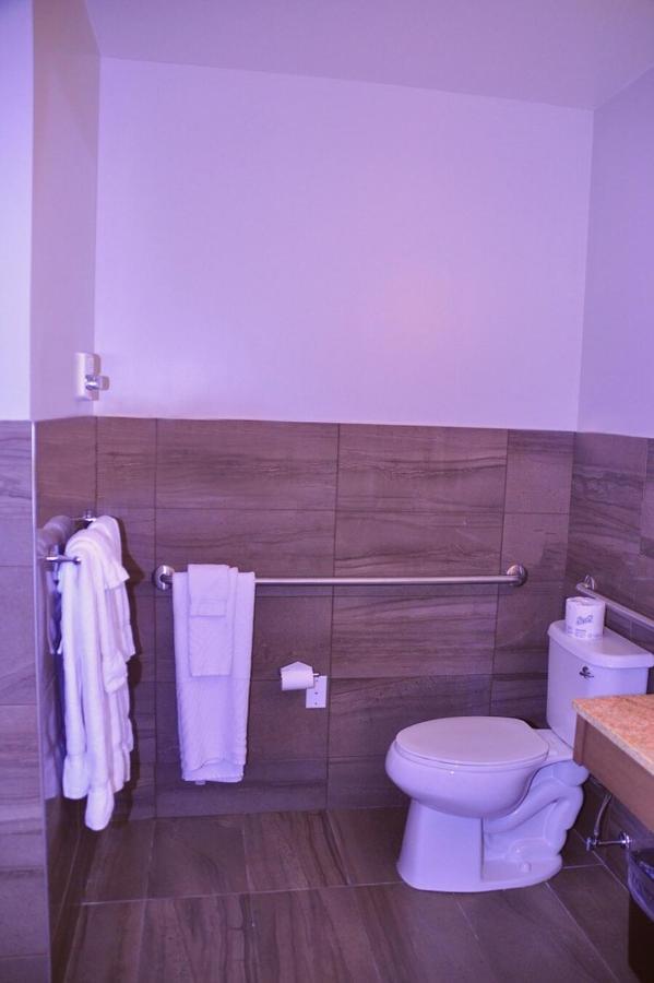 Queen Room Two Queen Beds Disability Access