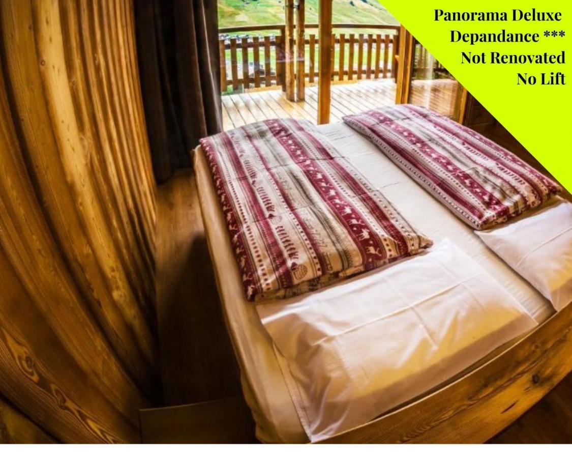 Deluxe Double or Twin Room Mountain View Annex