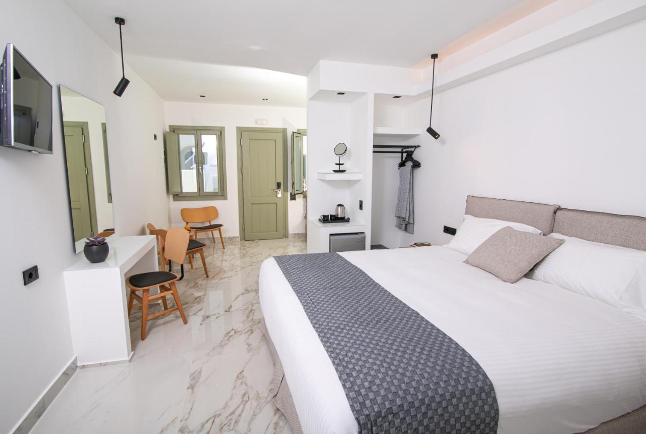 Suite Exécutive avec Vue sur Piscine