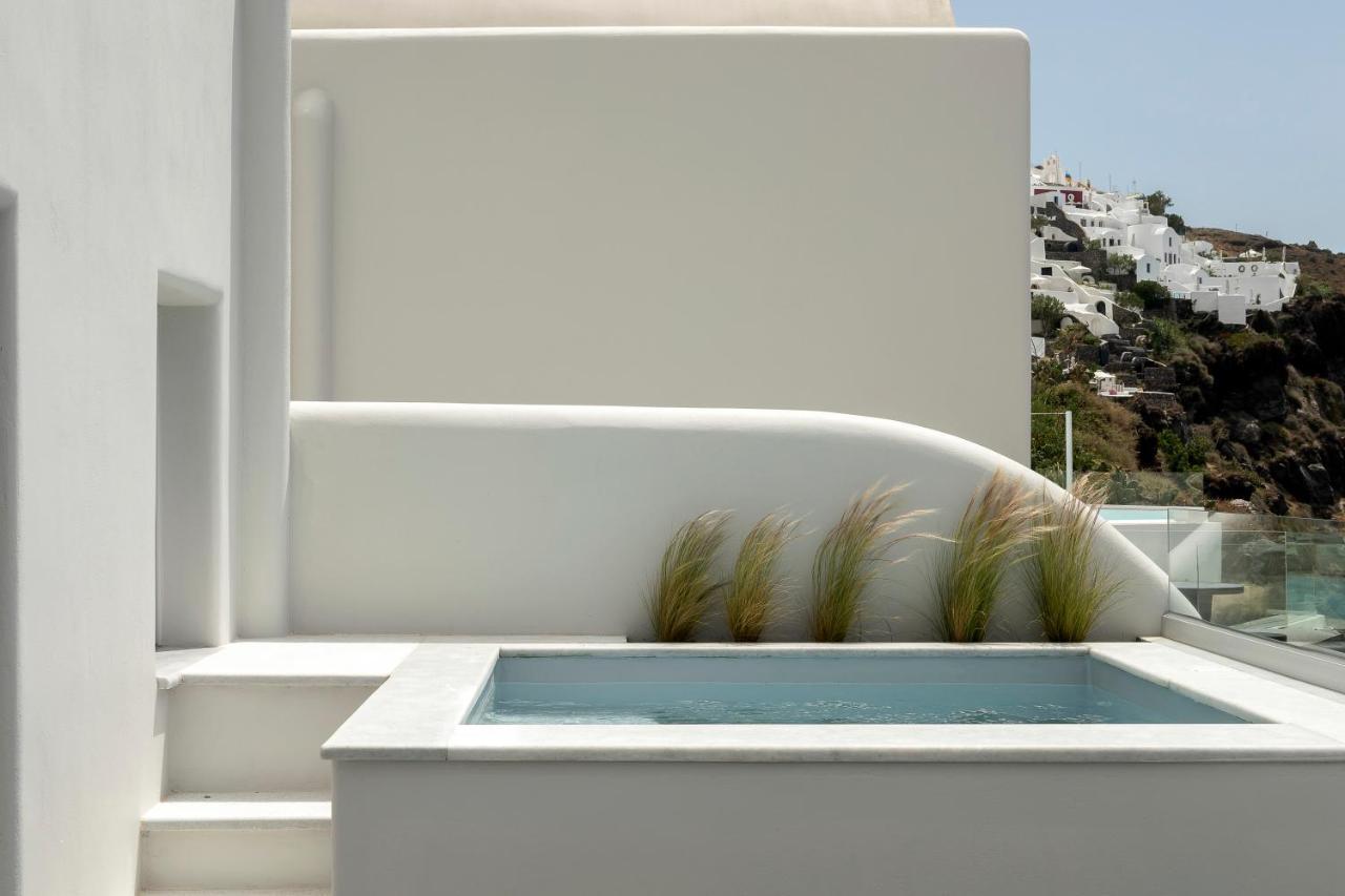 Superior Suite Outdoor Hot Tub Sea View
