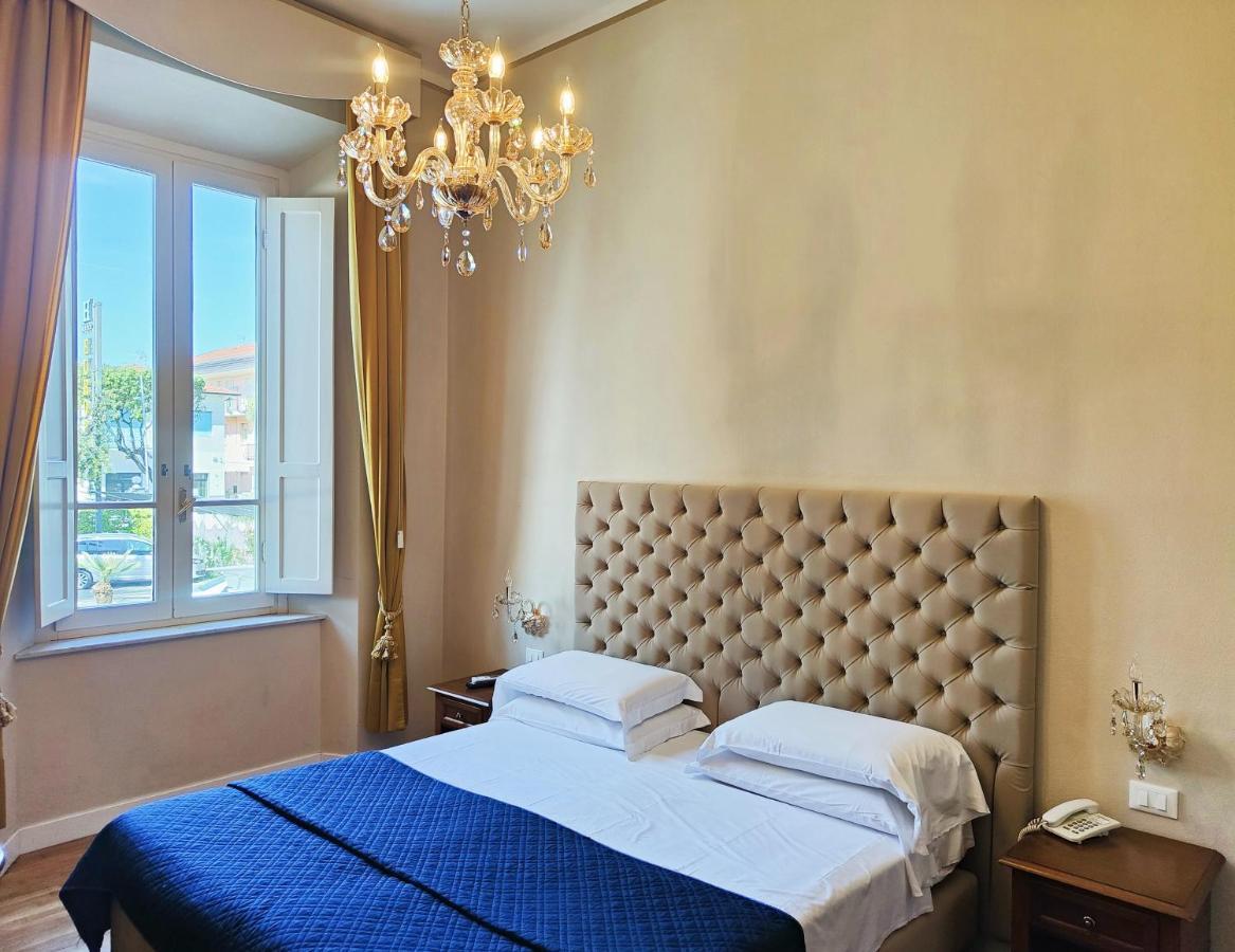 Double Room,1556885593:JPEG