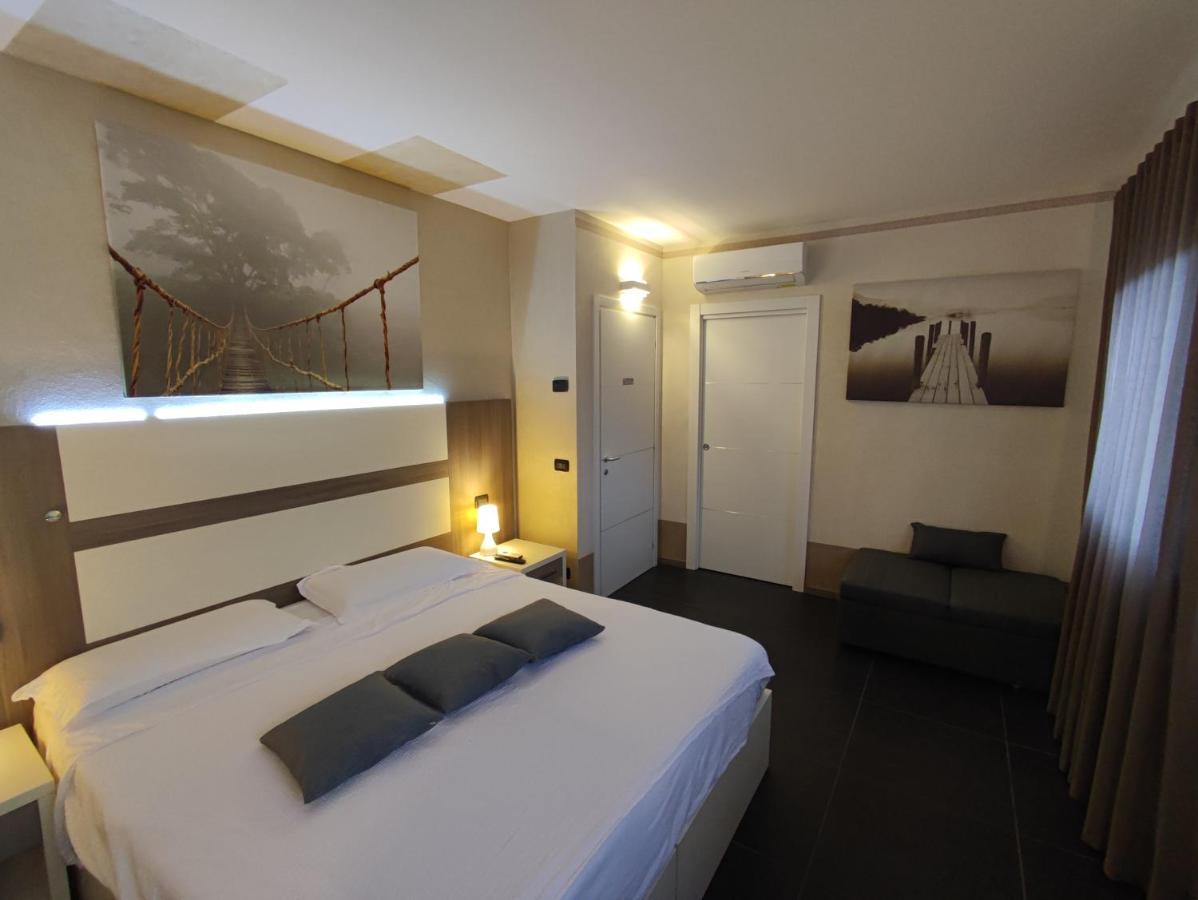Superior Double or Twin Room,1242168853:JPEG