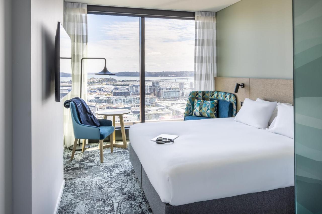 Standard King Room with Harbour View - Free Breakfast