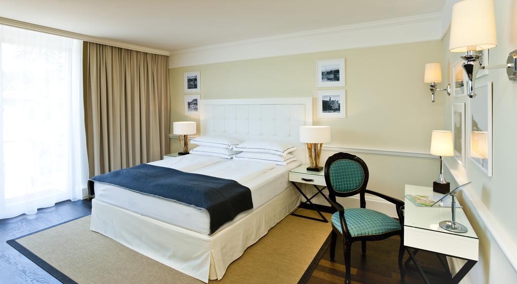 Lake Suite