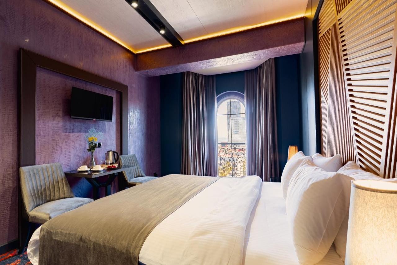 Deluxe Double Room Side Sea View