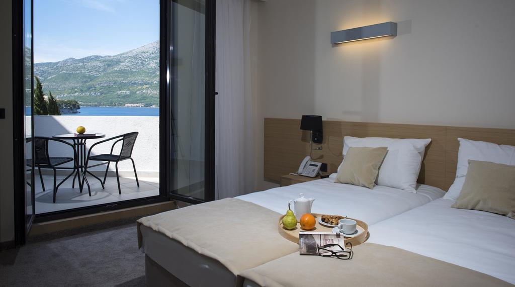 Superior Double Room Seaside Balcony Extra Bed,1498522693:JPEG