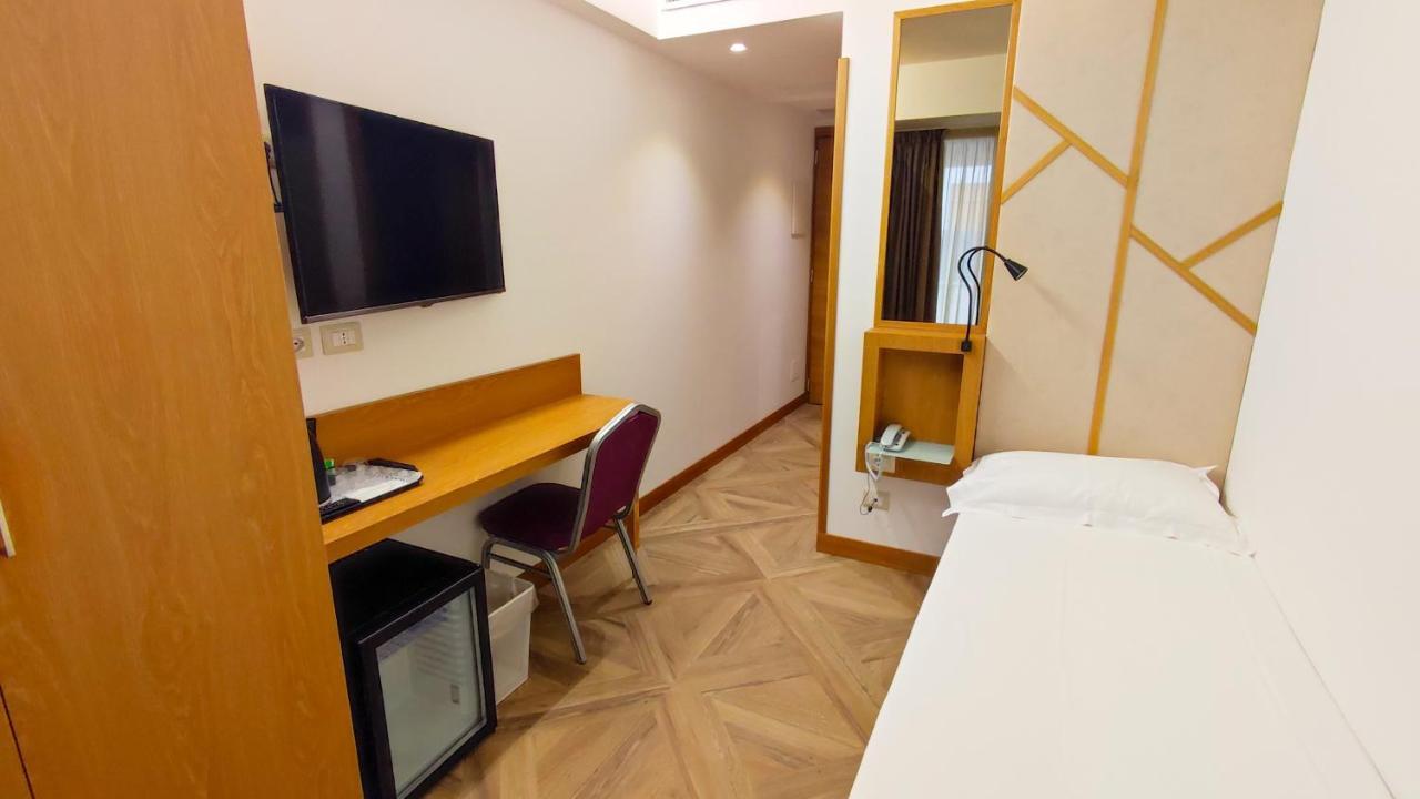 Habitación Individual Pequeña