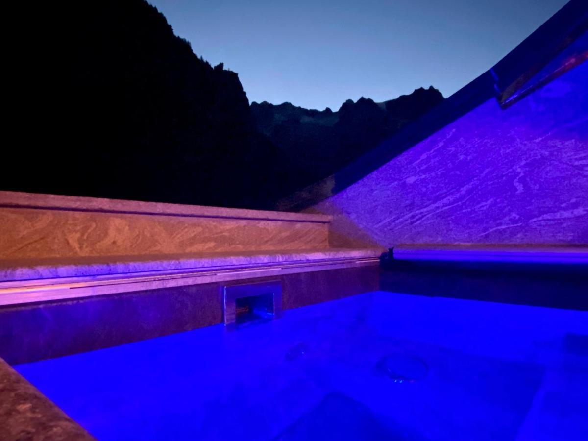 Junior Suite with Private Pool