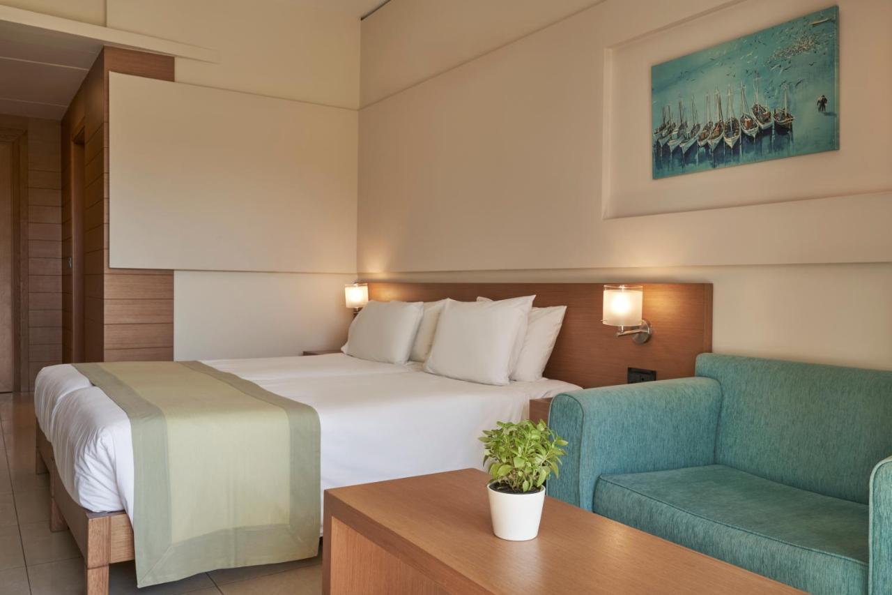 Standard Room with Garden View